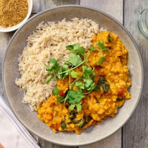 Lire la suite à propos de l’article Curry de lentilles corail et riz basmati