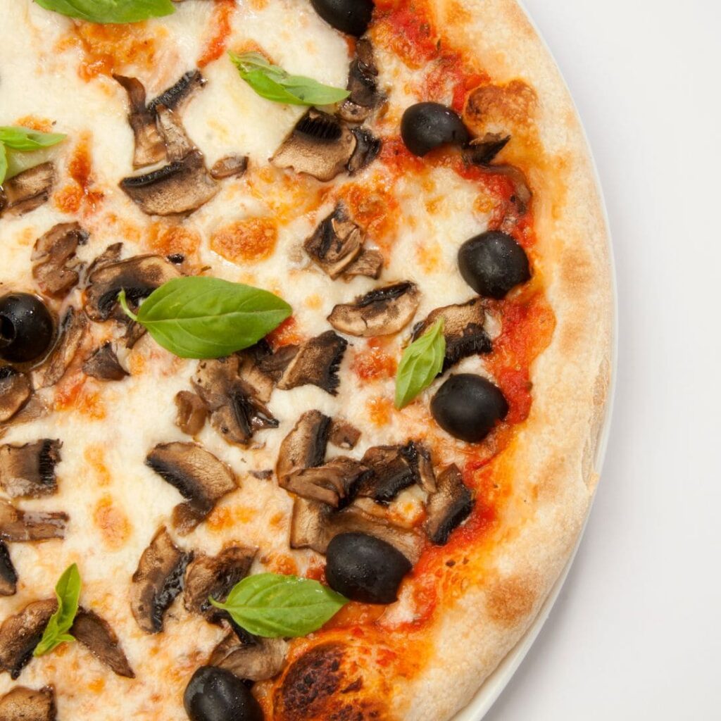 Pizza végétarienne express à la poêle