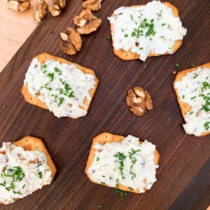 Lire la suite à propos de l’article Crème de ricotta à l’huile de truffe & noix de grenoble
