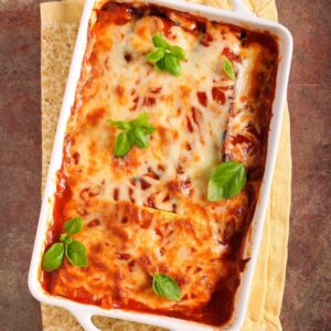 Lire la suite à propos de l’article Lasagne à la tomate végétarienne maison
